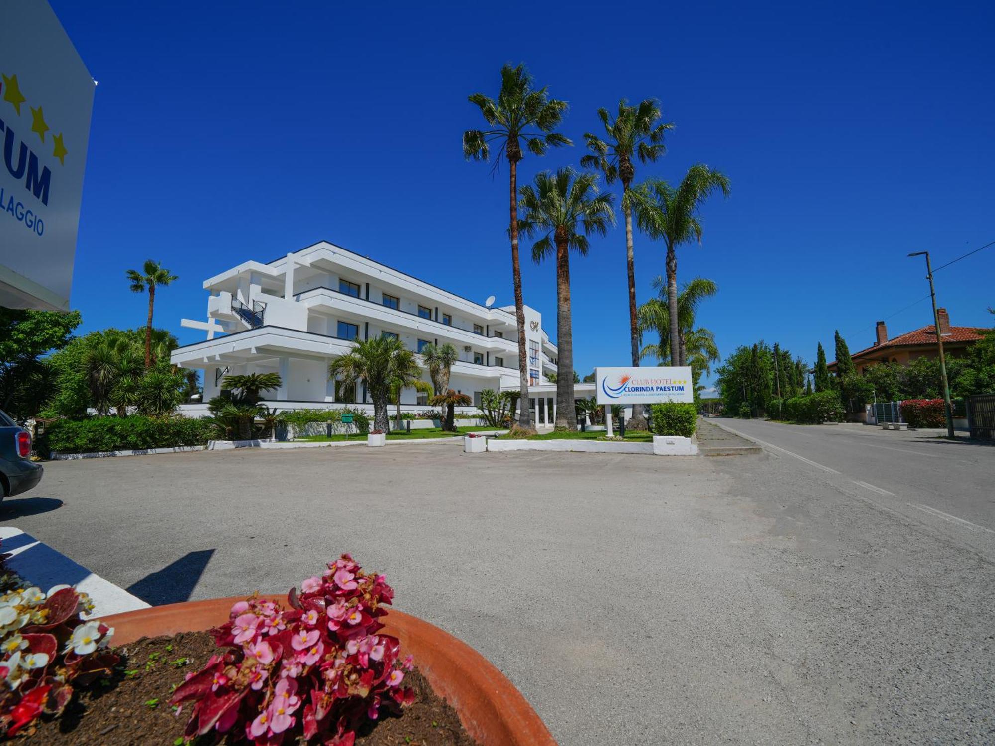 Hotel Club Clorinda Nuova Gestione 2024 بييسْتوم المظهر الخارجي الصورة