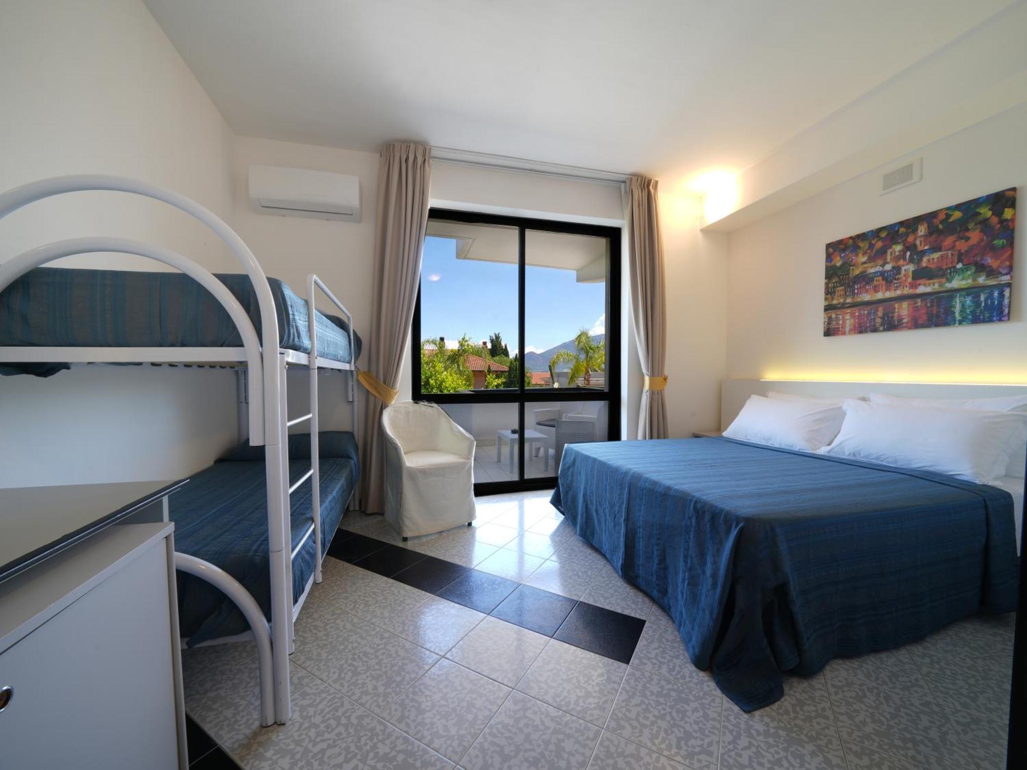 Hotel Club Clorinda Nuova Gestione 2024 بييسْتوم المظهر الخارجي الصورة